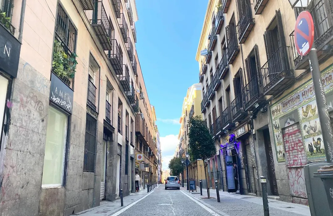 Íntimo estudio en Madrid, Centro, 2Pax, Wifi&TV-1